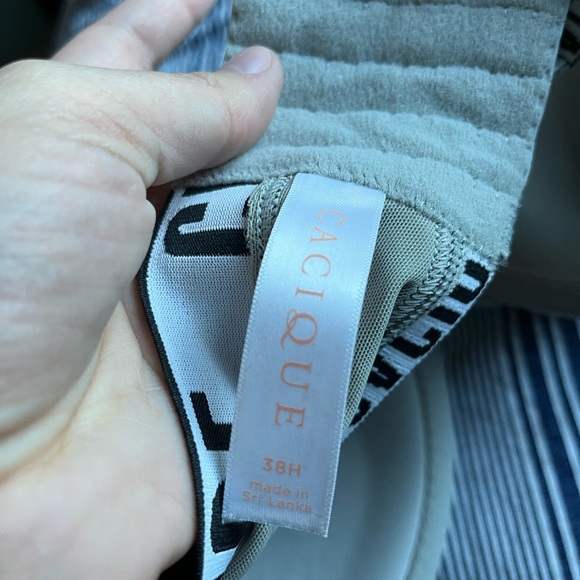 Cacique boost plunge bra - Picture 3 of 3